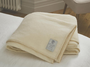 Traditional Pure New Wool Bed Blanket - Cream